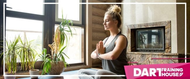 Evde Yoga Nasıl Yapılır? Dart Training House